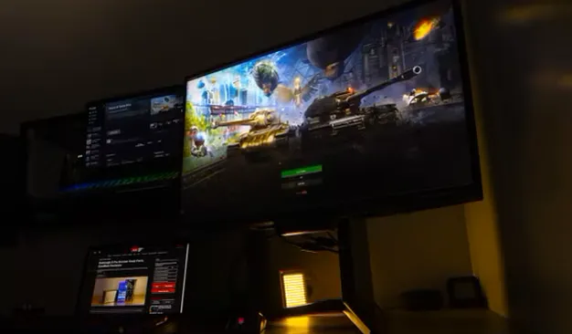 راهاندازی مانیتور بازی Redmagic 4K با دو لپتاپ