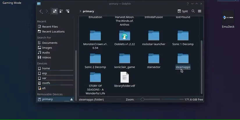 تصویر از کارت SD نصب شده روی دسته بازی Steam که مکان آن را به عنوان حافظه اصلی نشان می‌دهد