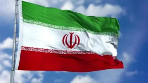 بررسی قوانین و محدودیت‌ های استریم در ایران : چالش‌ ها، فرصت‌ ها و راهکارها
